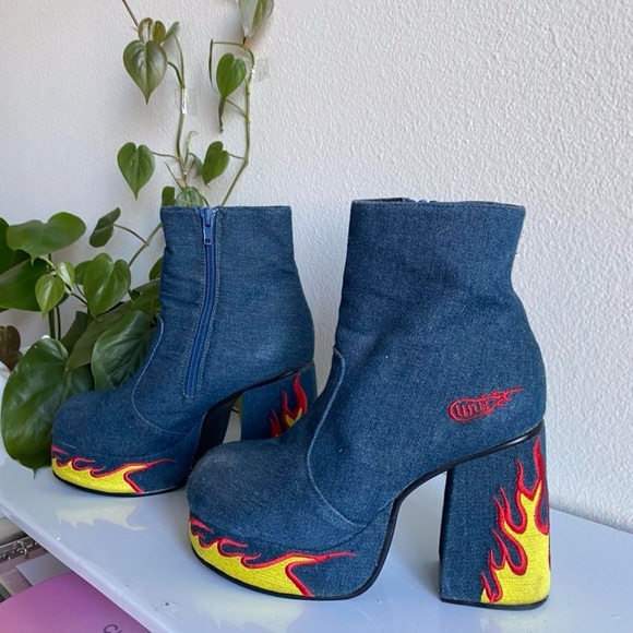 ❌SOLD❌UNIF Stax Denim Flame Platform Boots - Picture 2 of 7